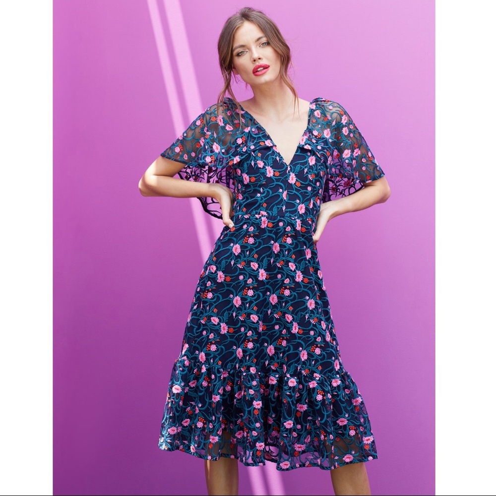 NWT Dress the Population Virginia Cape Sleeve Embroidered Dress